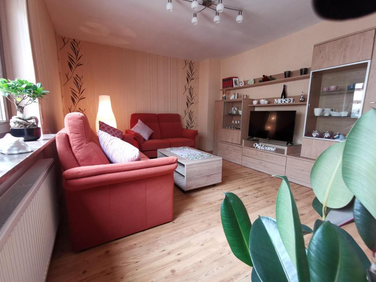 Ferienwohnung Moselblick 브루티크판켈 외부 사진